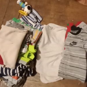 I'm seeling some baby clothes my son have grown out of